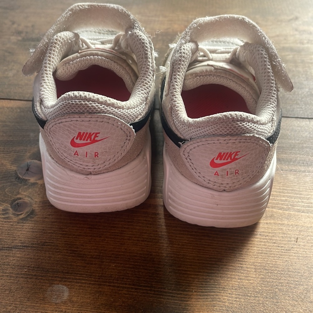 Nike Kids' White and Beige Sneakers - Picture 4 of 5